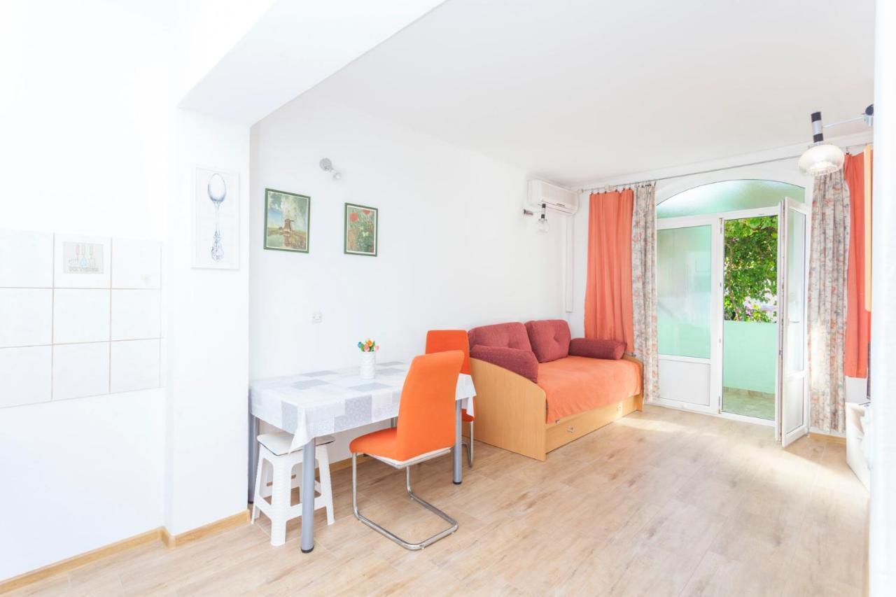 Green Garden Rooms & Apartments Makarska Luaran gambar